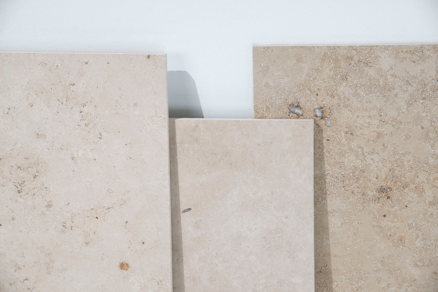 Mountains of Europe Beige Antik Naturstensplatta