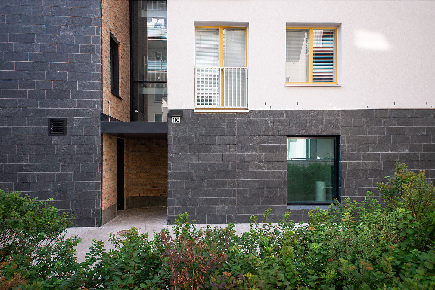 Frost Valley Dark Grey Natural Naturstensplatta