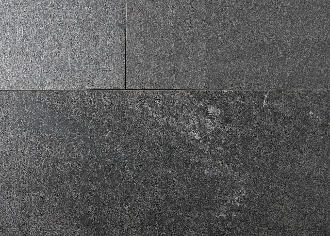 Frost Valley Dark Grey Anti-Slip Naturstensplatta