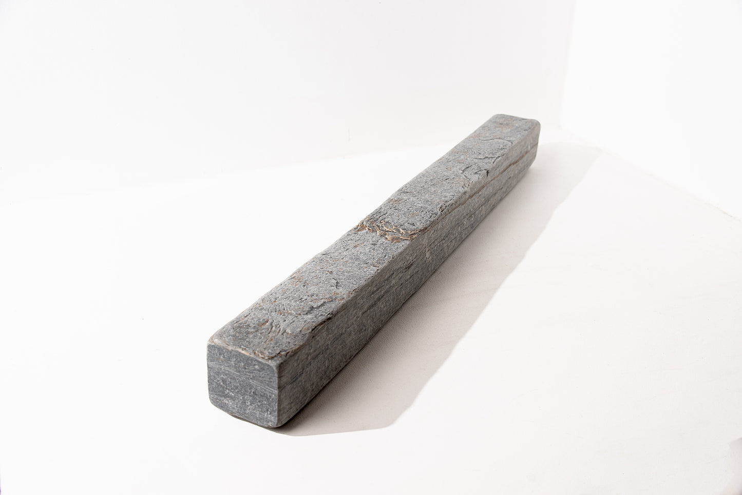 Frost Valley Dark Grey Tumlad Kantsten 75x8x8 cm
