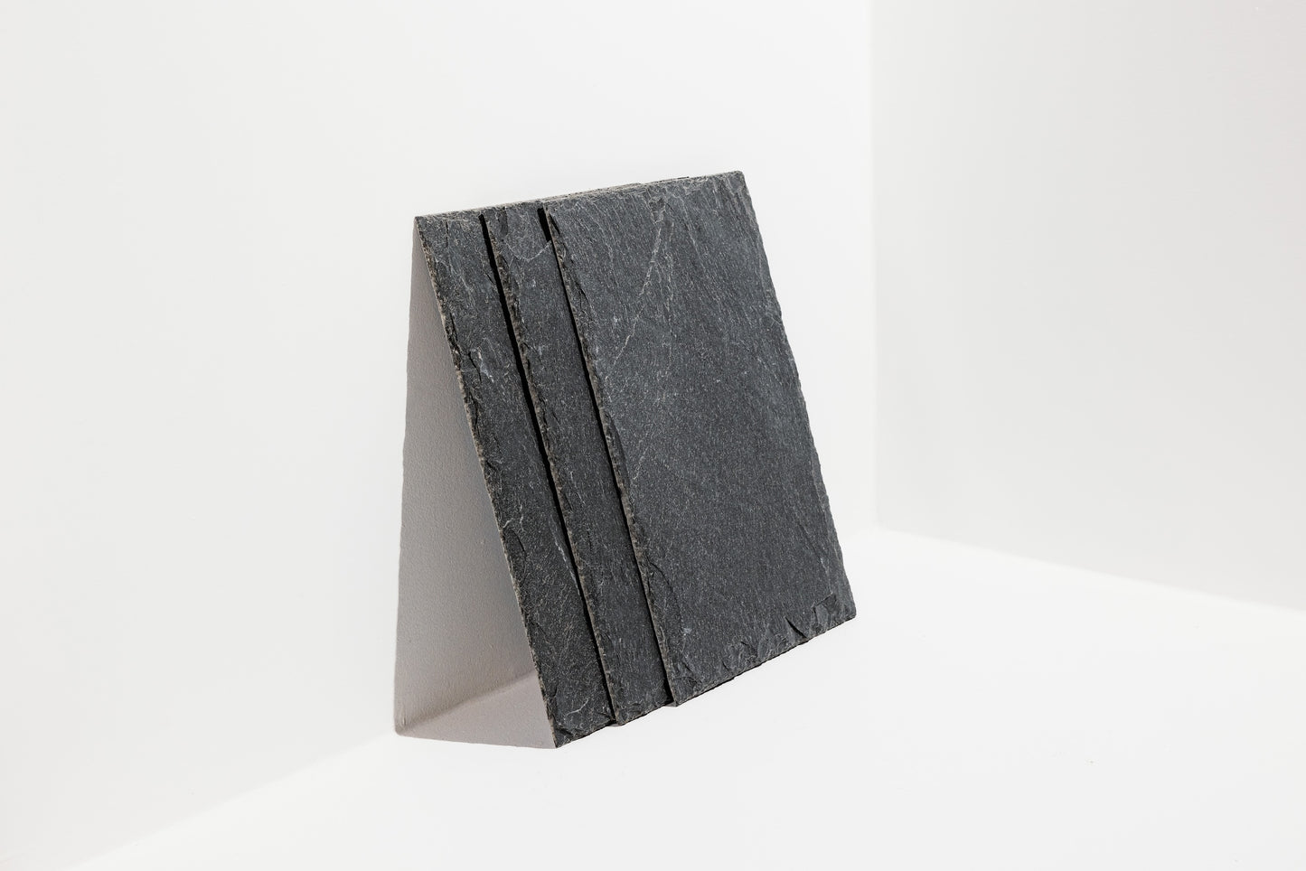 Frost Valley Dark Grey Skiffer beklädnadssten 250x400x8 mm